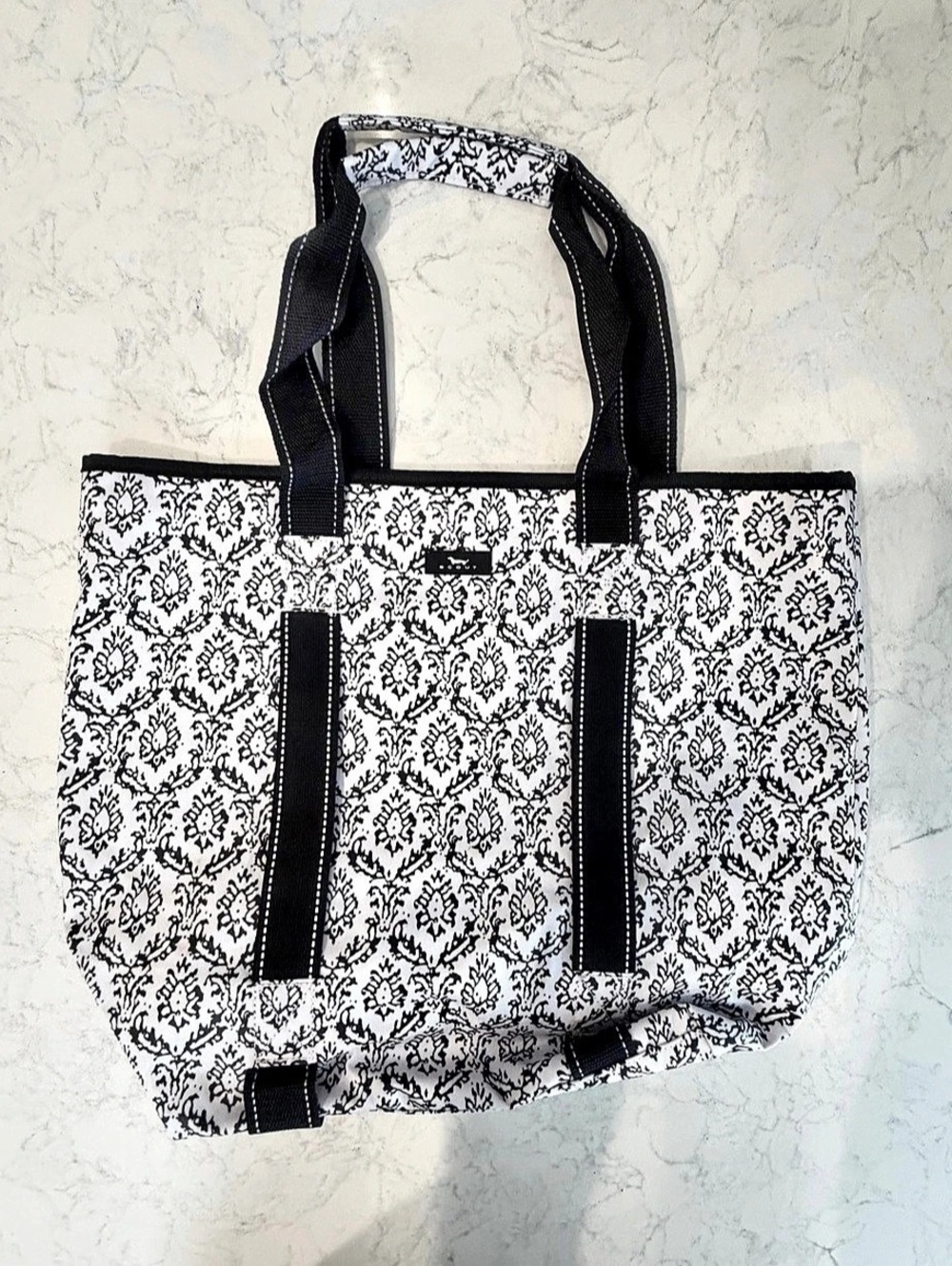 SCOUT Tote Bag (White & Black Paisley)